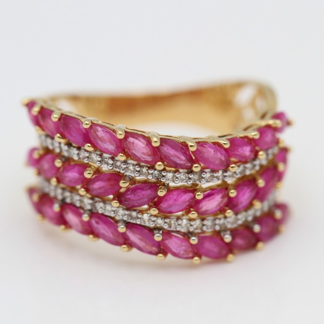 Anillo SINFONÍA DE RUBÍES de Galería...