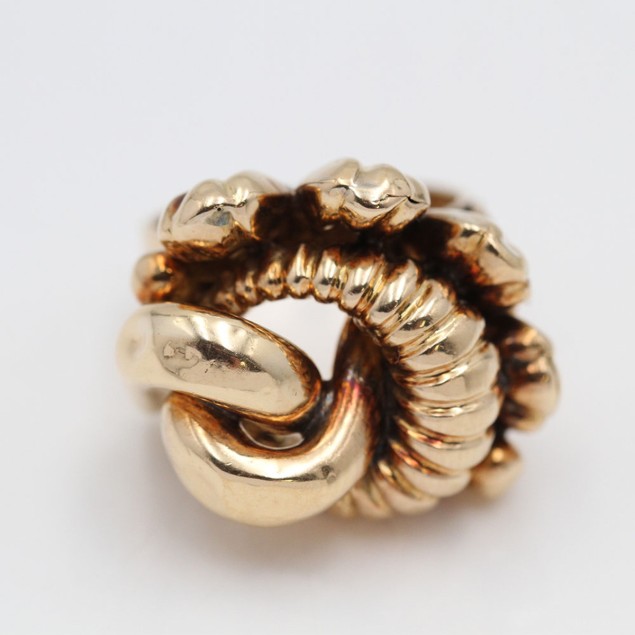 Anillo nudo de oro de segunda mano