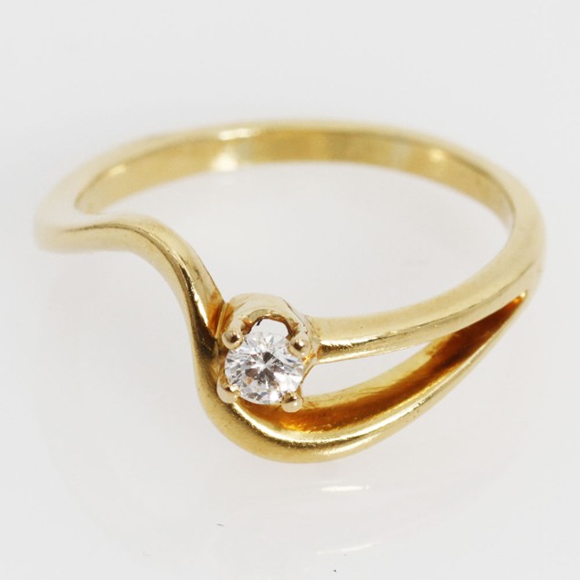 Anillo onda de oro con diamante de...