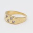 Anillo damero de oro con circonitas de segunda mano