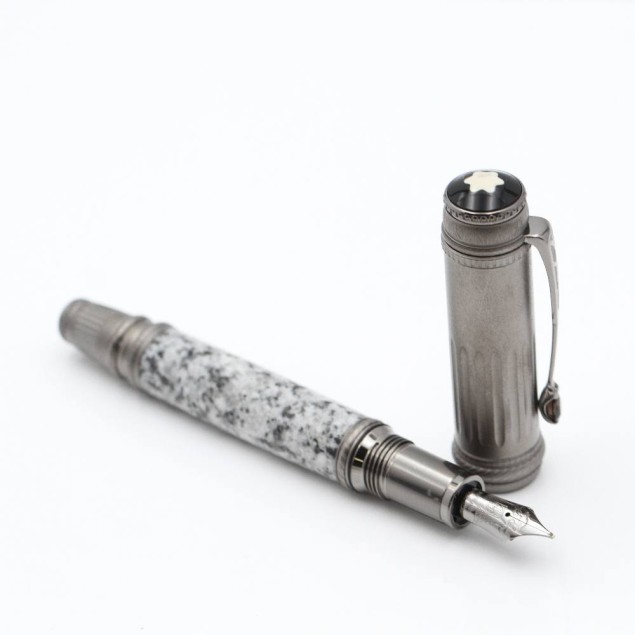 Stylo Plume MONTBLANC Édition Limitée...