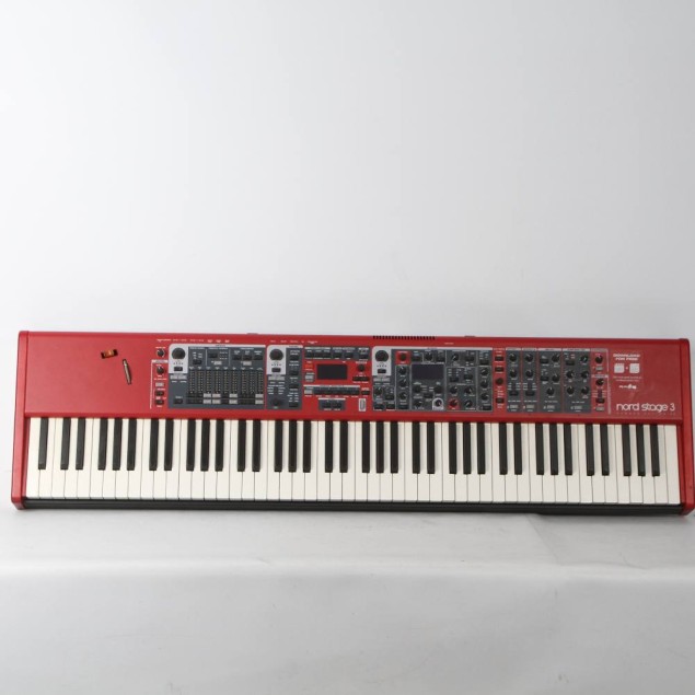Clavia Nord Stage 3 88 tecles