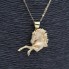 Cadena con colgante caballo de oro de segunda mano
