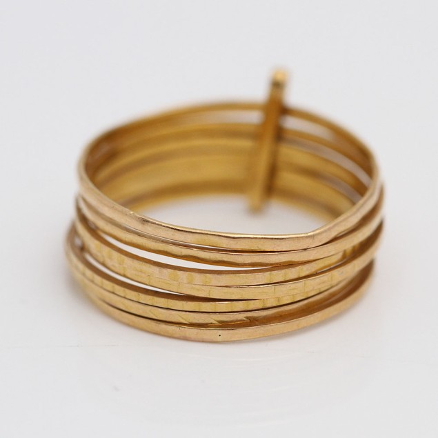 Anillo semanario de oro de segunda mano