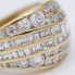 Anillo bombé de oro con diamantes de segunda mano