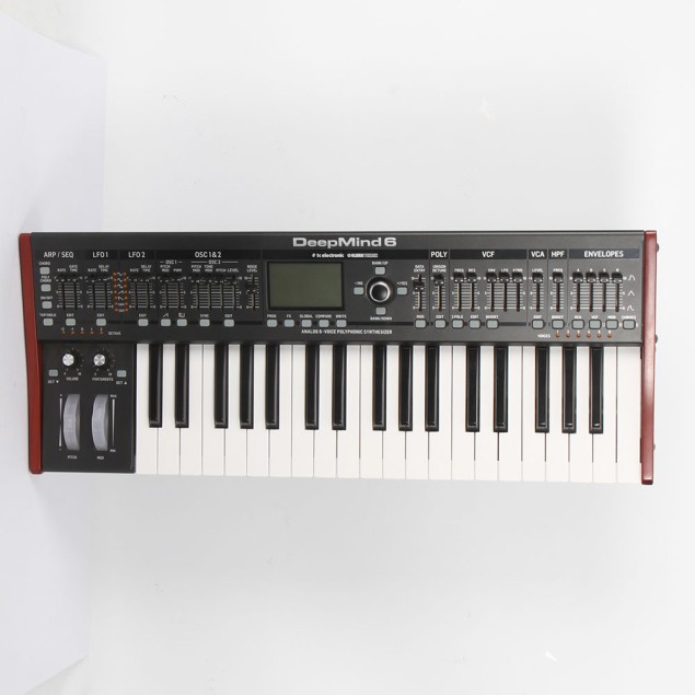 Behringer Deepmind 6