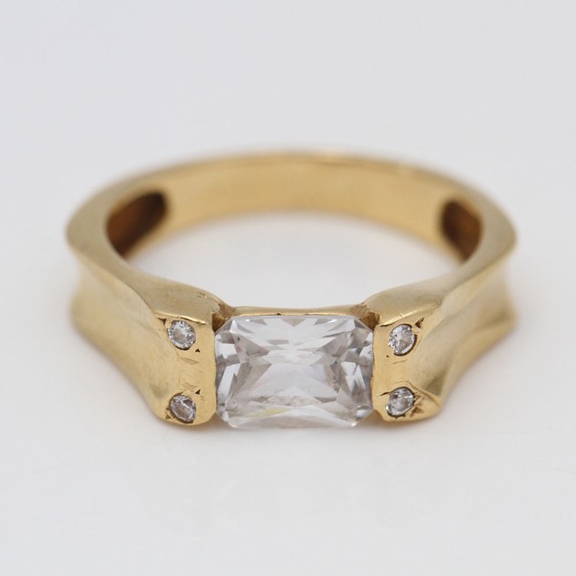 Anillo de oro con circonitas de...