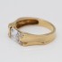 Anillo de oro con circonitas de segunda mano