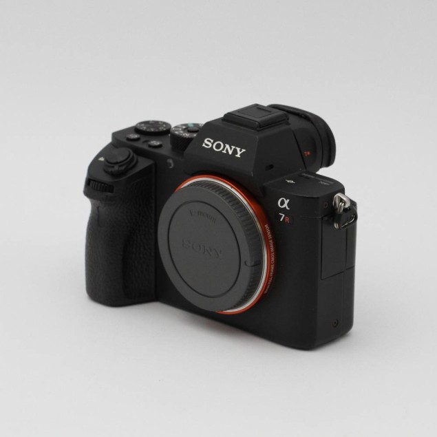 Càmera SONY A7R II a la caixa
