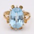 Anillo estilo vintage de oro con topacio azul segunda mano