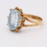 Anillo estilo vintage de oro con topacio azul segunda mano