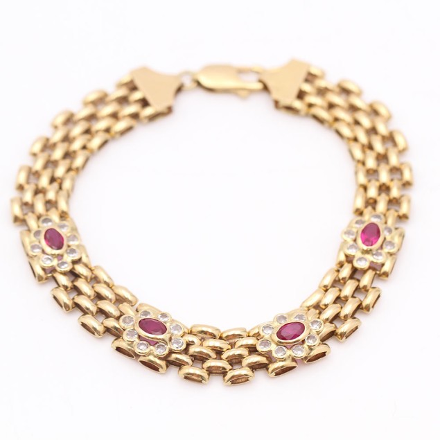 Bracelet panther en or avec zircones...