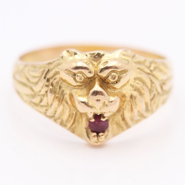 Sello león de oro con rubí de segunda...