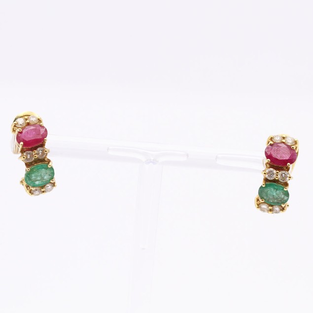 Pendientes de oro con rubíes,...