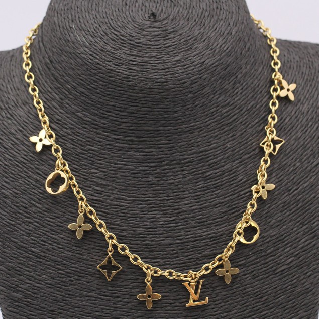 Collar macizo con colgantes de oro de...