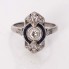 Anillo estilo vintage de oro con zafiros y diamantes