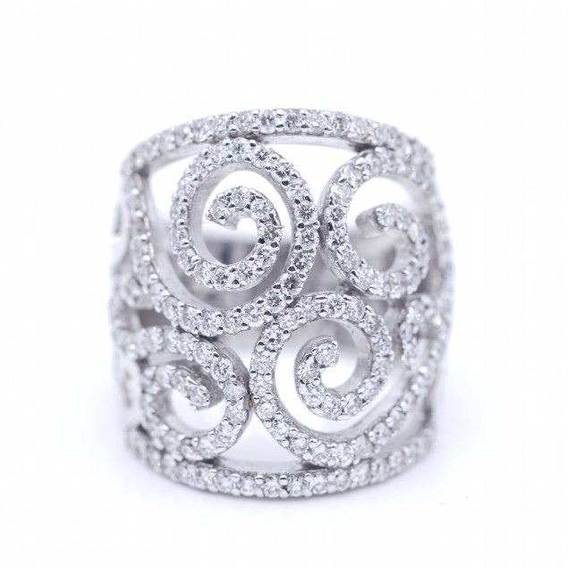 Bague en or blanc et diamants...