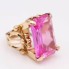 Anillo estilo vintage de oro con espinela sintética