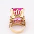 Anillo estilo vintage de oro con espinela sintética