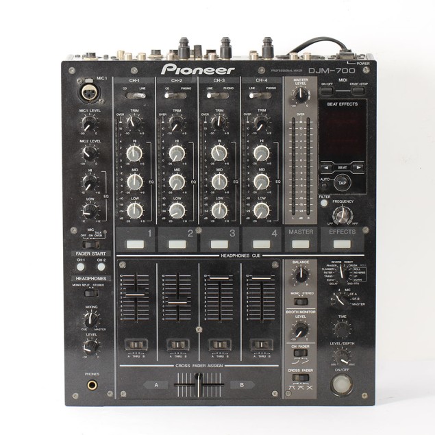 Pioneer DJM-700