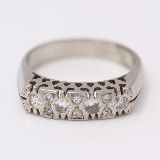 Anillo estilo vintage de oro 18k con...