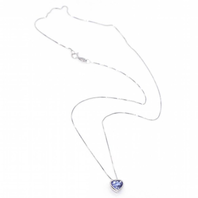 Collier en or avec Tanzanite. Neuf