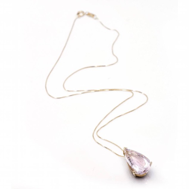 Collier en or avec Morganite rose. Neuf