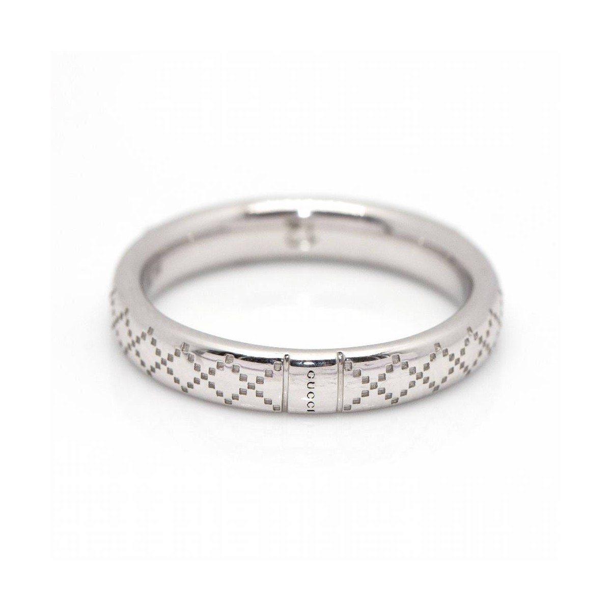 Comprar Anillo GUCCI Diamantissimo en Oro Blanco. Nuevo a estrenar D360483FJ