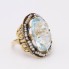 Anell estil vintage d'or 18k amb safir i perles