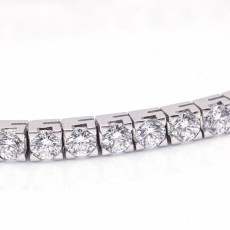 Bracelet Riviere en or blanc et diamants. Seconde main