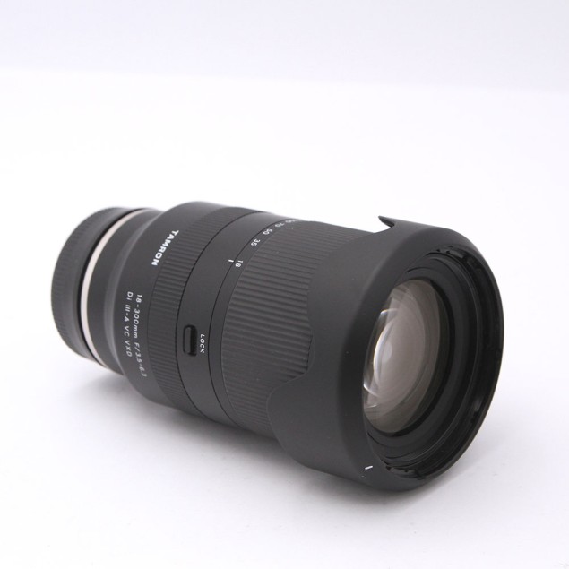 Objectif TAMRON 18-300mm f/3.5-6.3 Di...