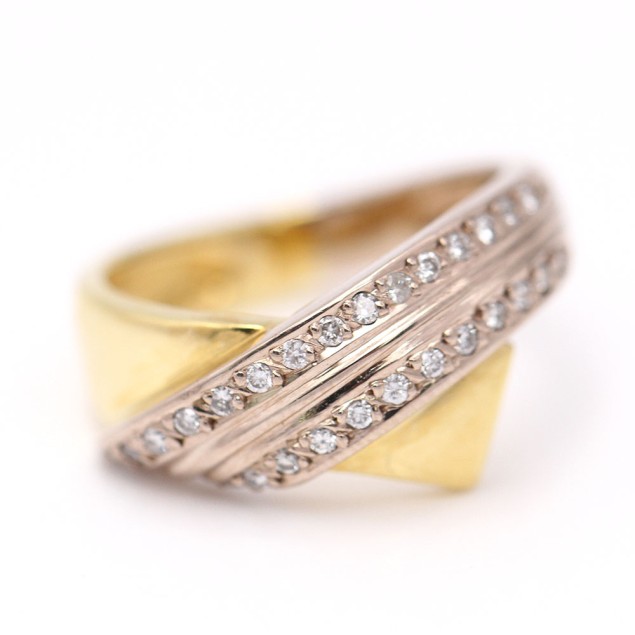 Anillo pico de oro 18k con diamantes...