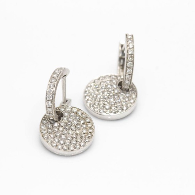 Boucles d'oreilles en or blanc et...