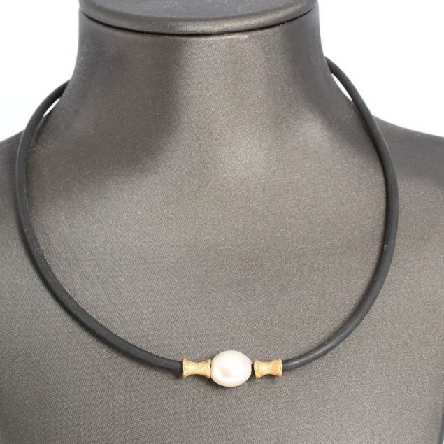 Collier en or 18 carats avec perle et...