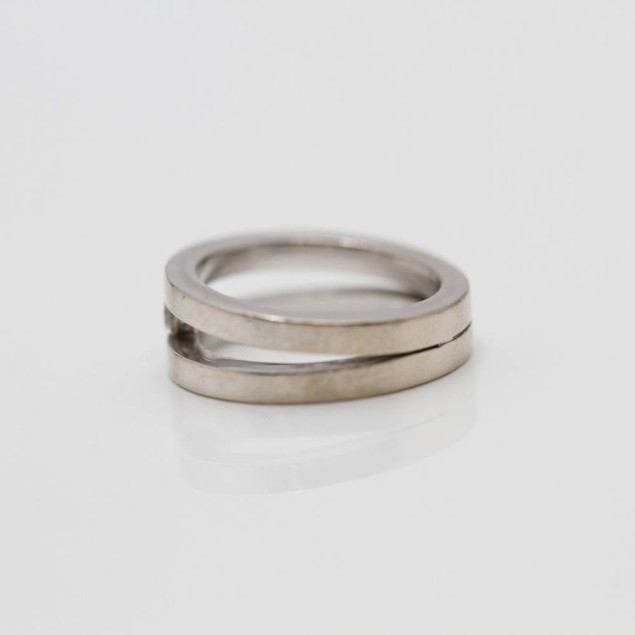 Solitario de oro blanco 18k con...
