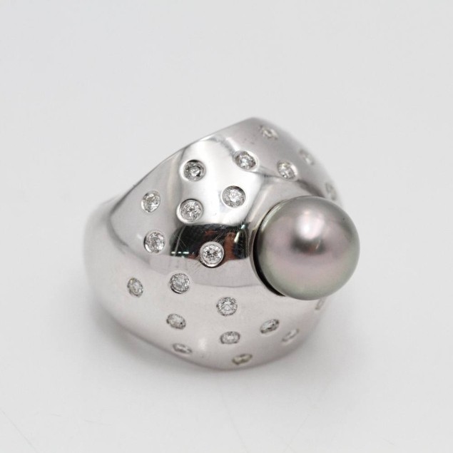 Anillo bombé de oro 18k con perla y...