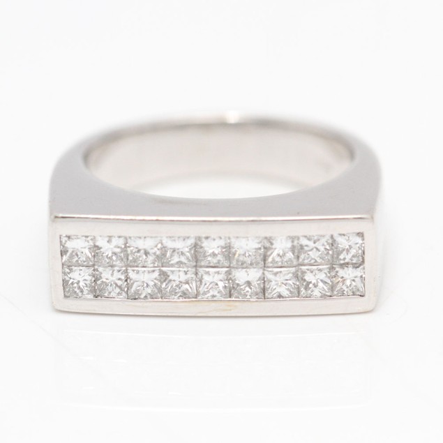 Bague d'occasion en or blanc 18k avec...