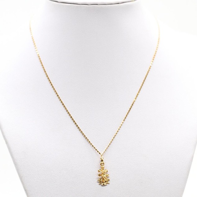Chaîne en or 18 carats avec pendentif...