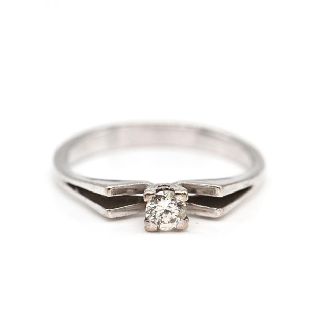 Solitario de oro 18k con diamante de...