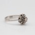 Anillo rosetón de oro 18k con diamantes de segunda mano
