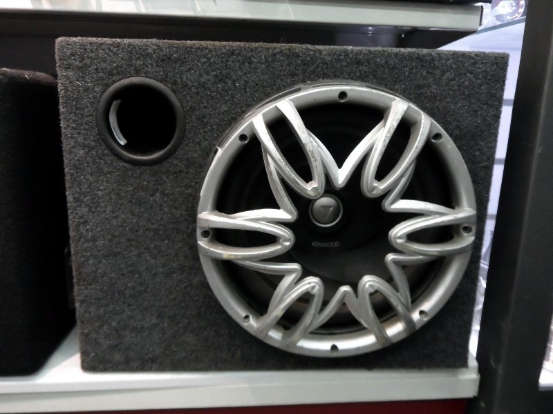 E203820-kenwood-subwoofer-altavoz-coche