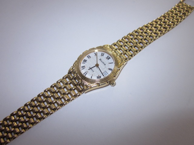 Reloj BULOVA de oro 18K de segunda mano E243831A-2