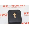 Colgante cruz de oro de 18 kilates E258861B
