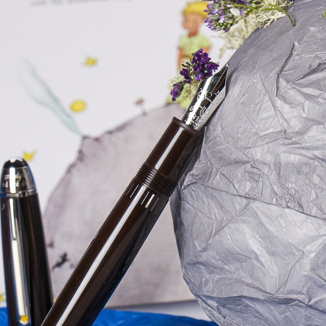 Montblanc Stylo Plume 'Le Petit Prince' 